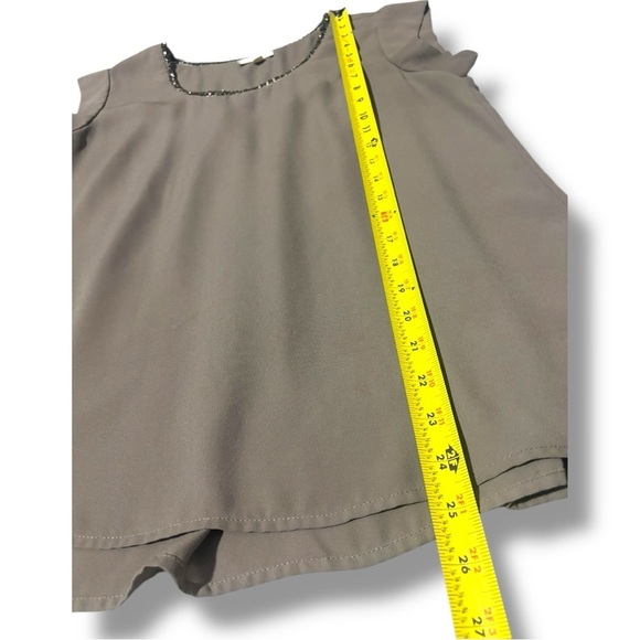 PLEIONE Women's Small Beaded Neckline Flowy Elegant Gray/Green Short Sleeve Top - Picture 15 of 16